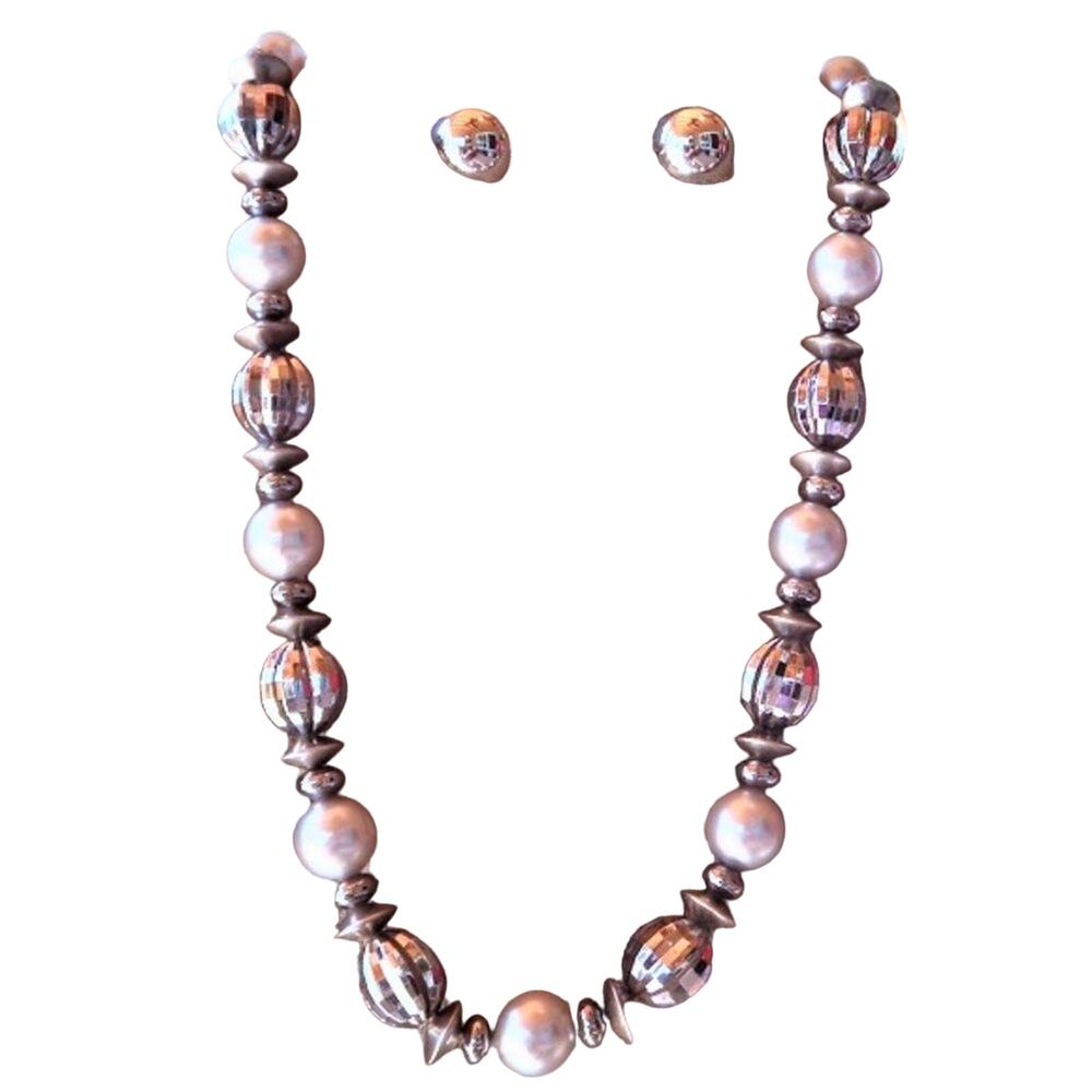 Bold Vintage Classic Class Act Silver Metal Bead Necklace/Earrings Set